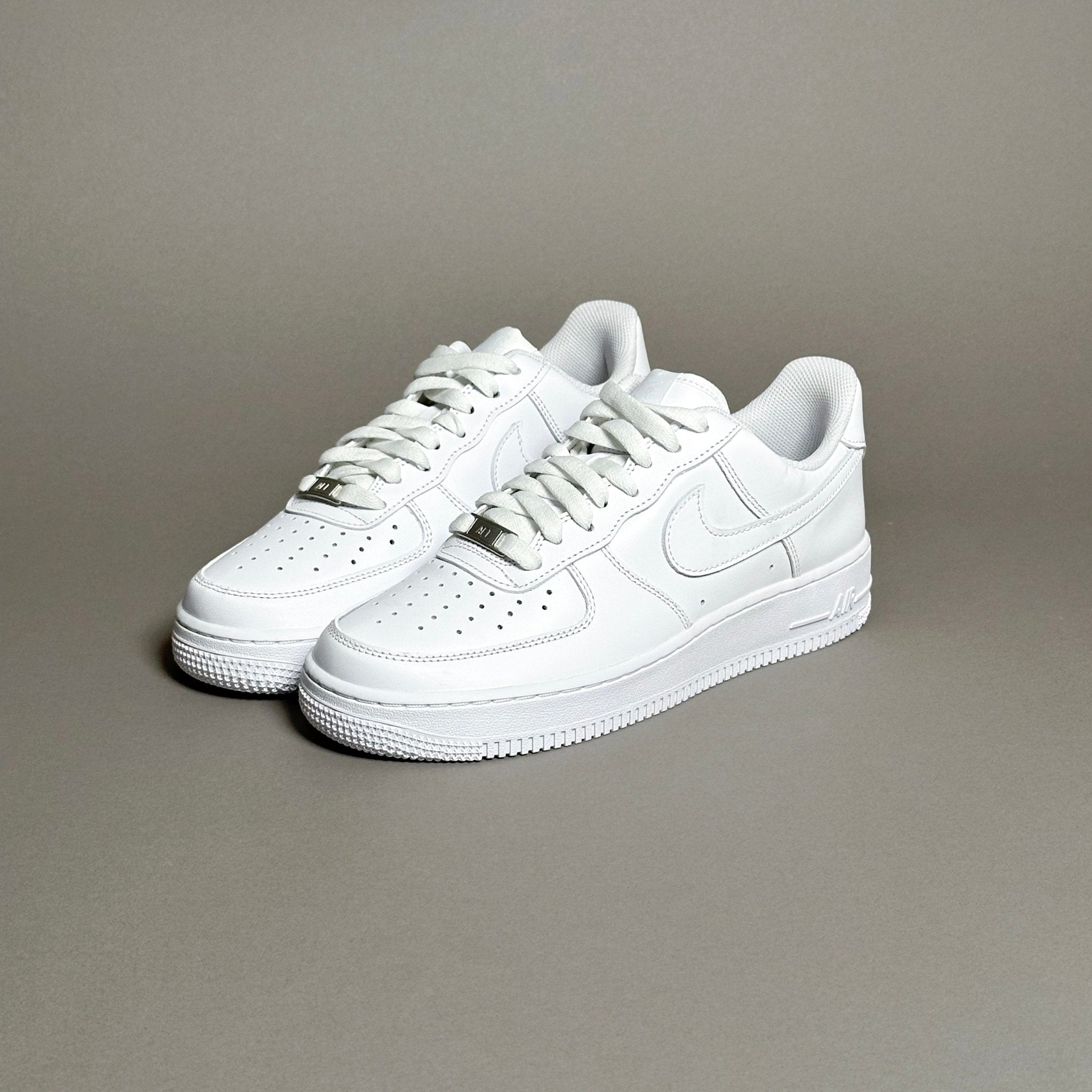 Nike Air Force 1 White Low - EV8 Style