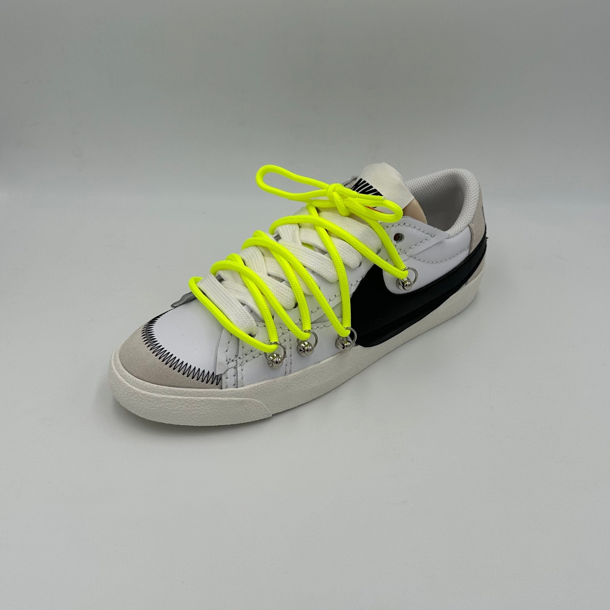 Nike Blazer Low '77 Jumbo White “Over Laces Fluo" - EV8 Style