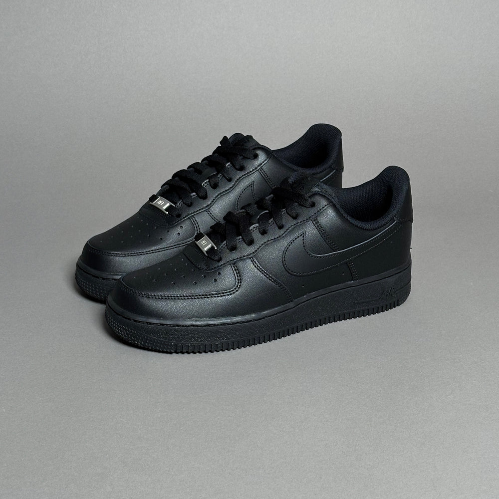 Nike Air Force 1 Black Low