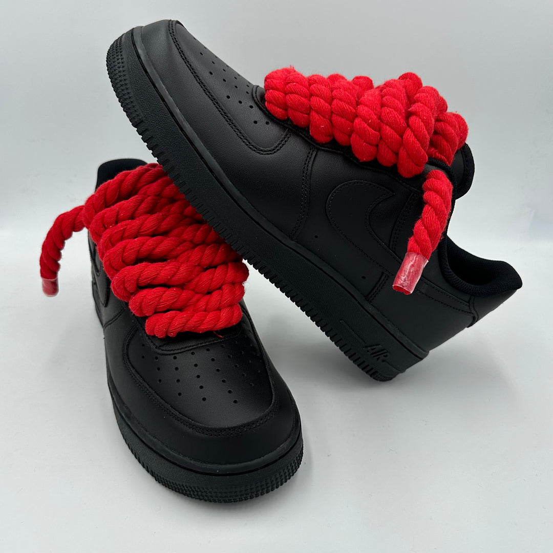 Nike Air Force 1 Negras “Rope Laces Red”