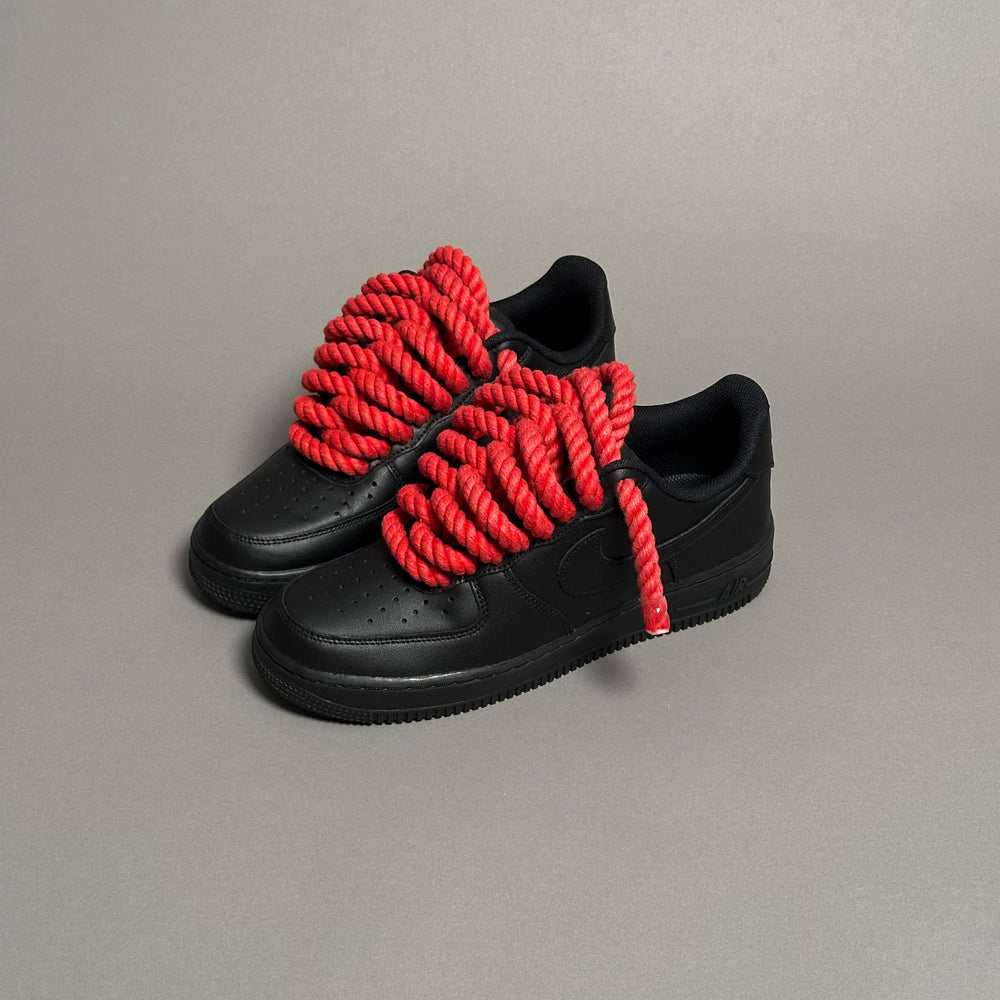 Nike Air Force 1 Negras “Rope Laces Red”