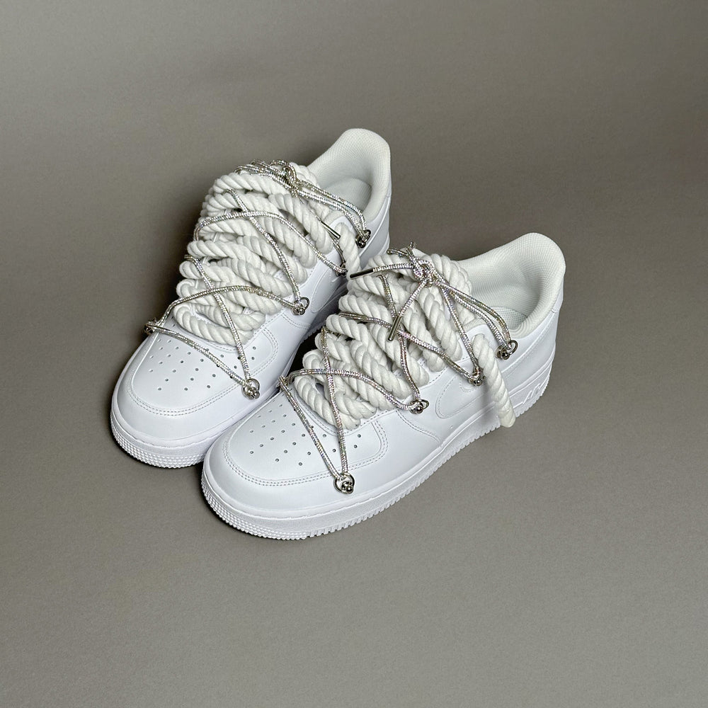 Nike Air Force 1 « Rope Laces Blanc » Triple Swarovski Argent V1