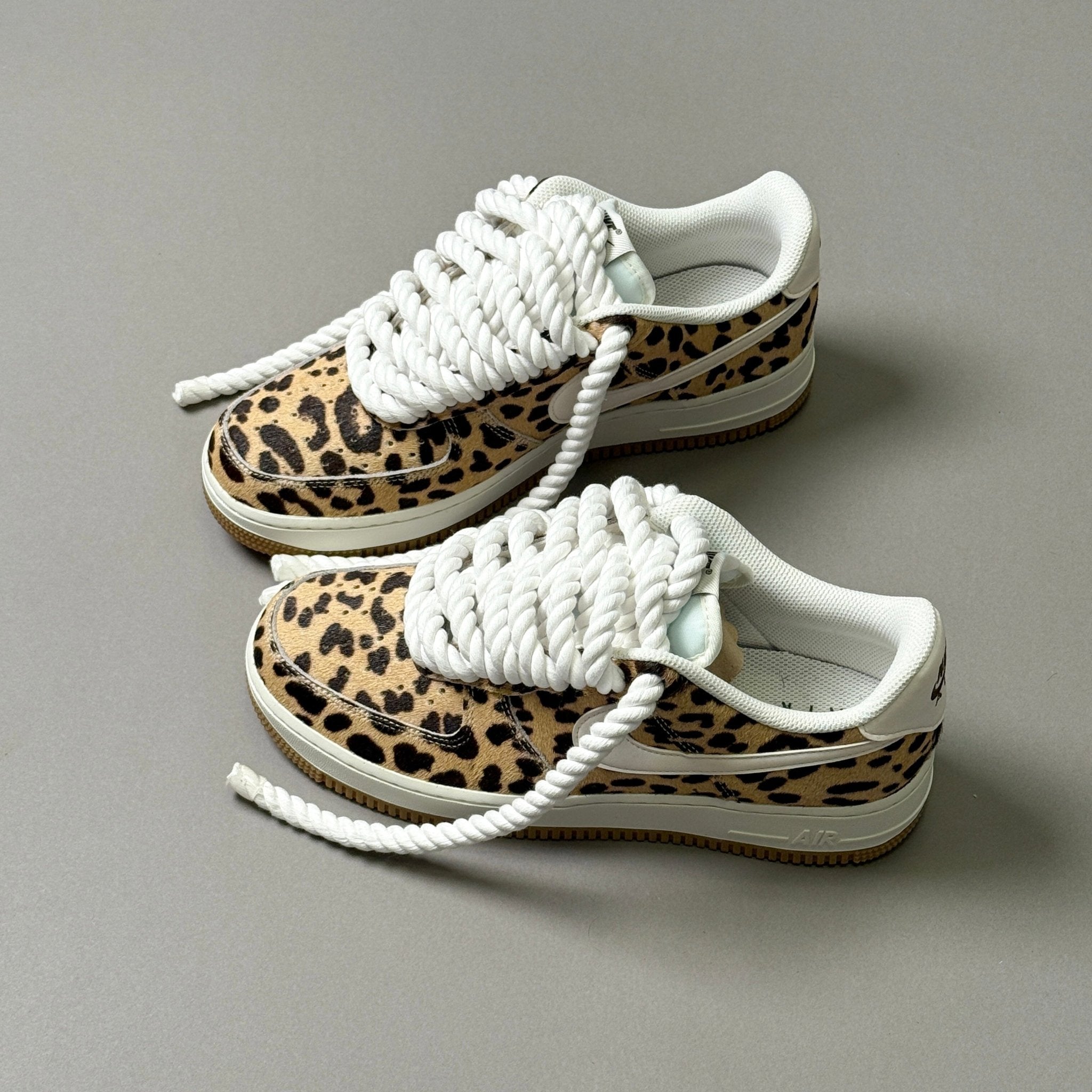 nike air force 1 leopard grey
