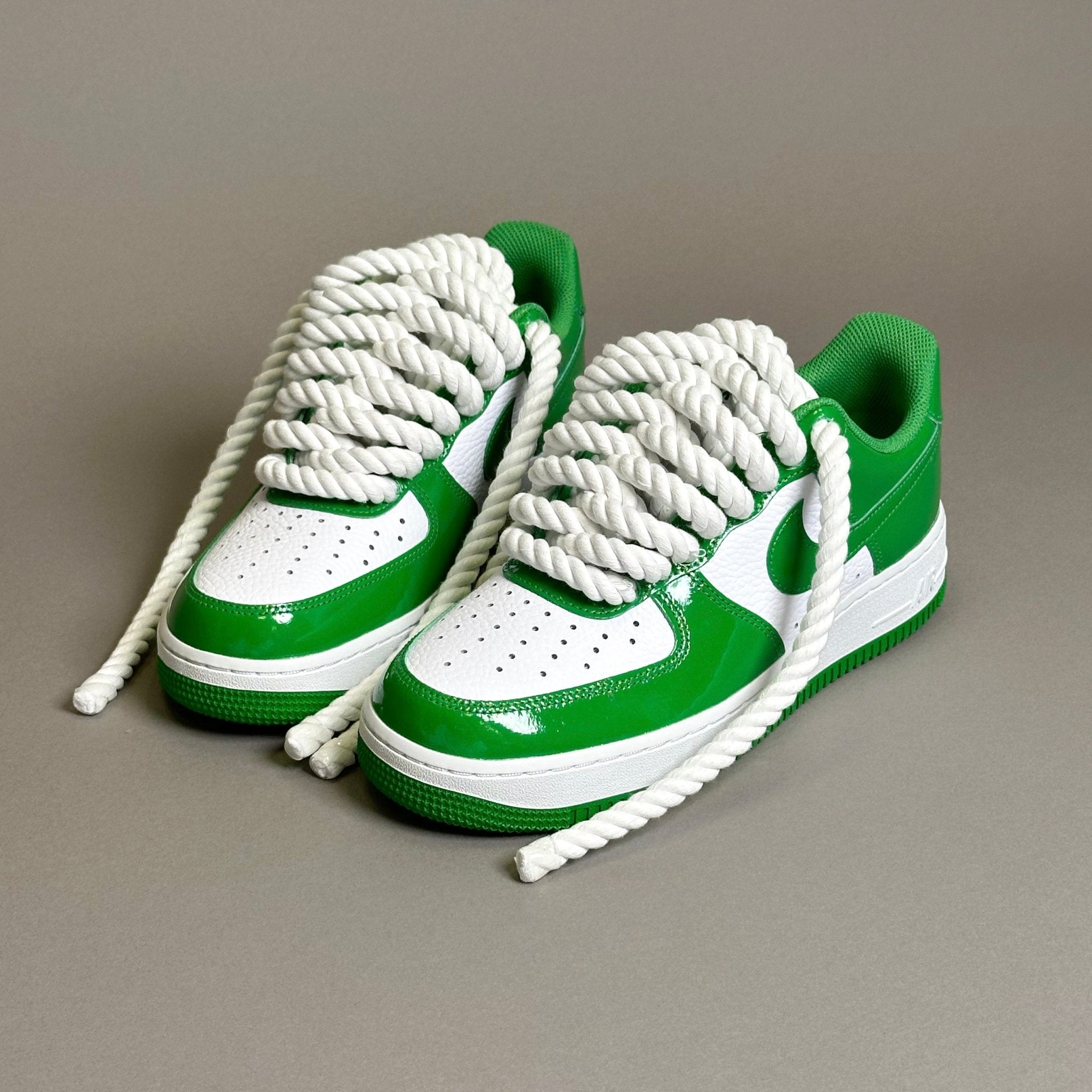green nike laces