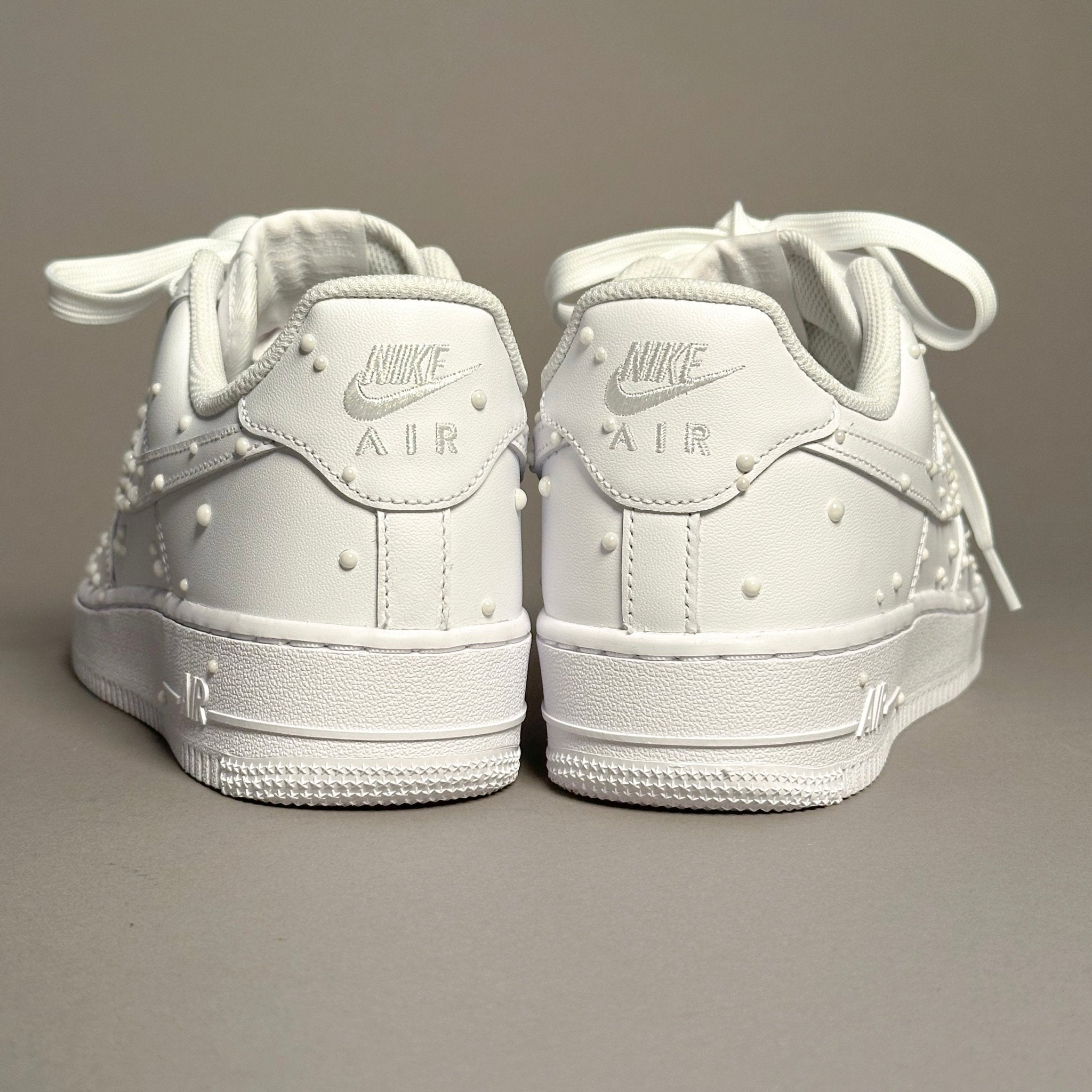 nike air force 1 white thunderstorm