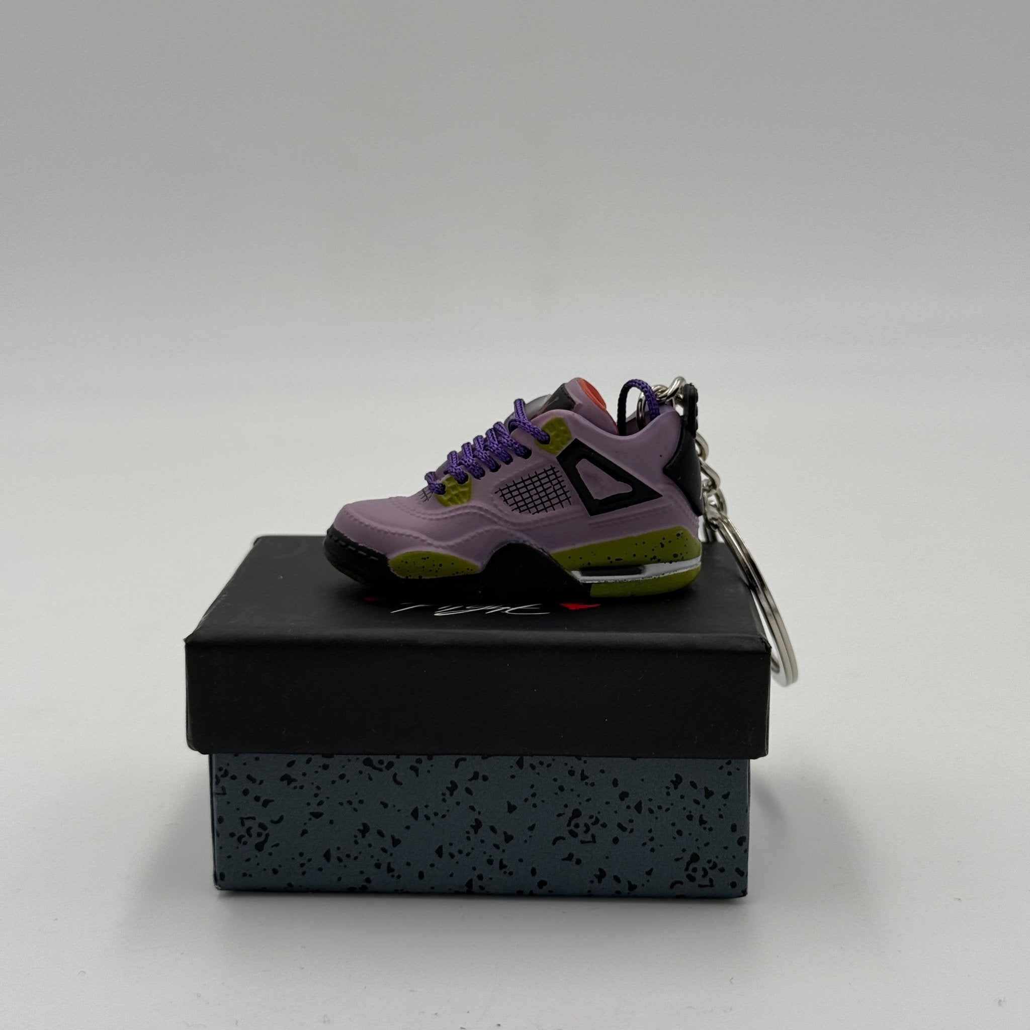 Portachiavi Jordan 4 Travis Scott Purple - EV8 Style